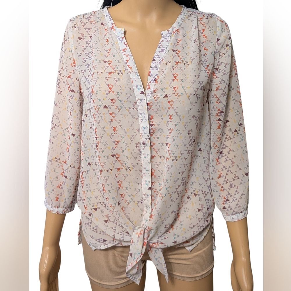 Maurices Women's Blouse Size Small White with Colorful Triangle Pattern
